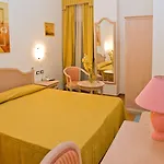 Luna Bed & Breakfast *