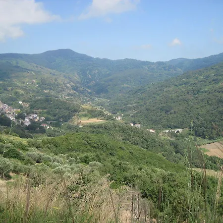 Luna Bed & Breakfast Bonifati