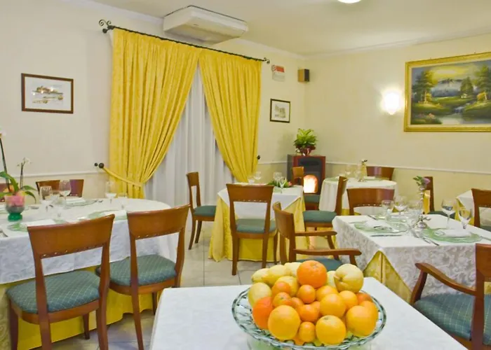 Luna 住宿加早餐酒店 *